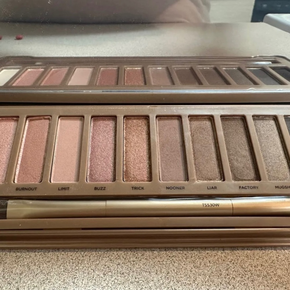 Urban Decay 3 Palette- SWATCHED ONLY
